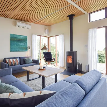 Strandhaus Mit 4 Schlafzimmern In Børkop *