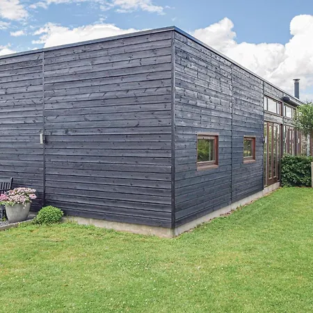 Four-bedroom In Tatil Evi