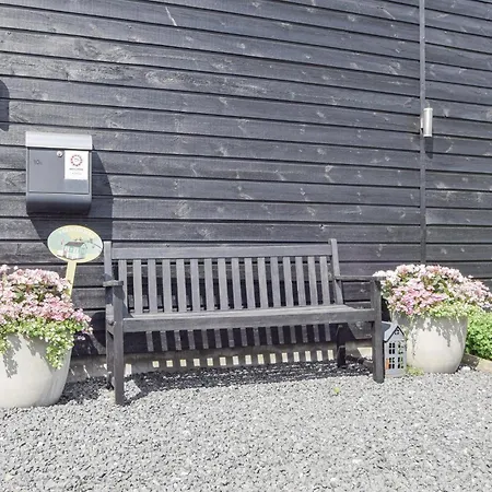 Ferienhaus Strandhaus Mit 4 Schlafzimmern In Børkop Børkop