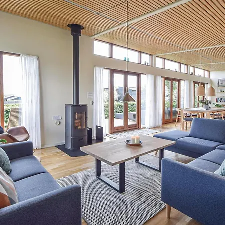 Strandhaus Mit 4 Schlafzimmern In Børkop Ferienhaus